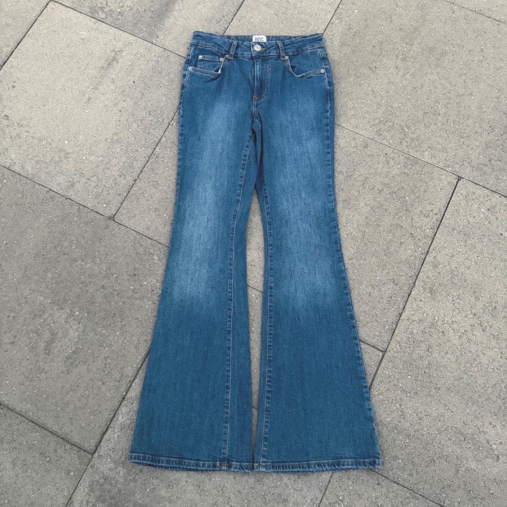 BDG Urban Outfitters Flare Jeans Blue Embellished Pocket Bell Bottom 26